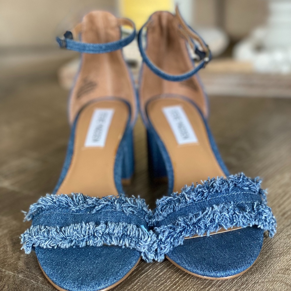 Steve Madden Denim Heel